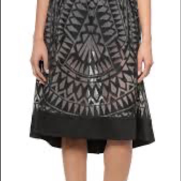 Bcbg high low skirt with shorts white and black available - Picture 17 of 17